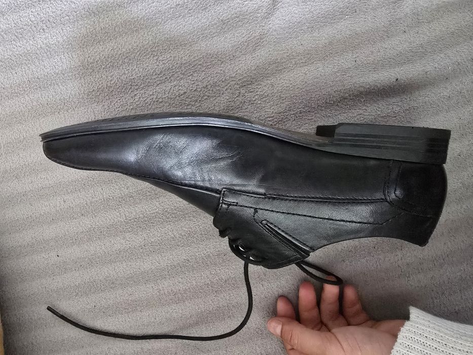 Buty bugatti rozmiar 43 /jak nowe
