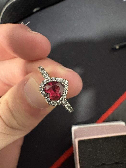 Anel Pandora em excelente estado size 50