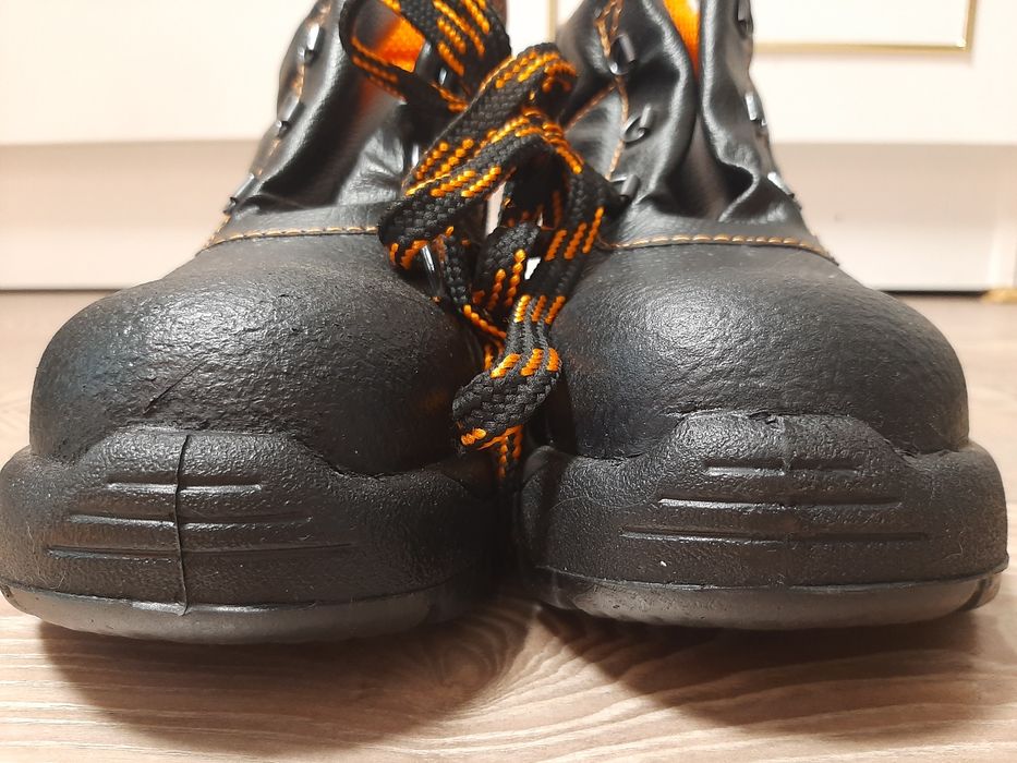 Ботинки рабочие спецобувь 38, 39 размер