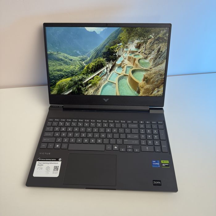 Victus 15.6' FHD 144hz RTX 5060, I7-13620H, 16GB/1TB
