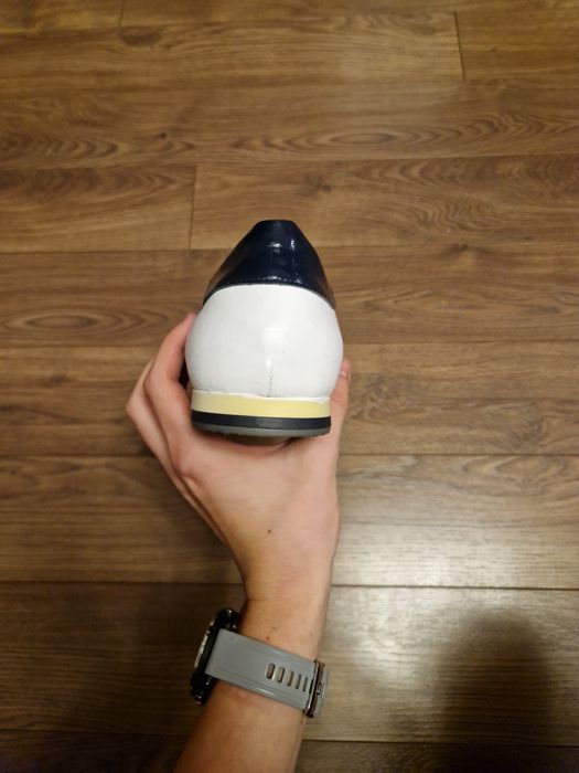 Продам туфли кожаные