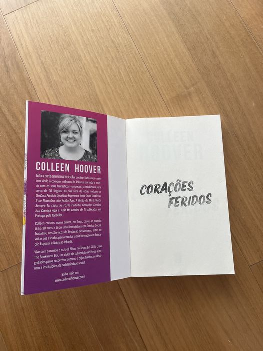 Livro Corações feridos: Coleen Hoover