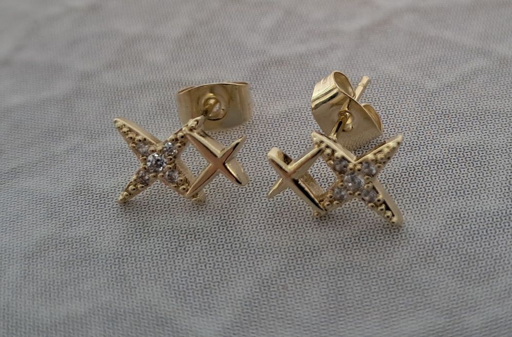 Nowe kolczyki gwiazdki