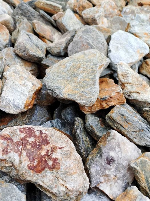 Kamienie Dekoracyjne do Twojego Domu i Ogrodu/ Wyspa Kruszyw