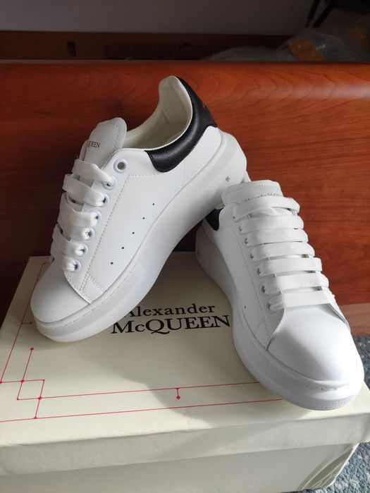 Tênis Alexander McQueen