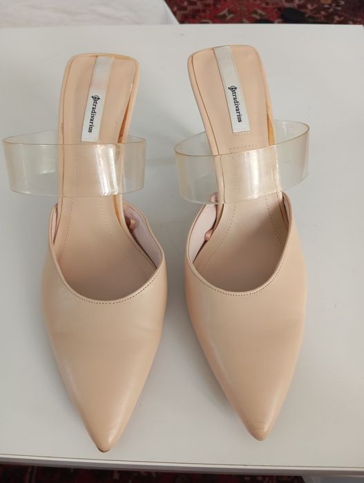 Sapatos 40 Stradivarius