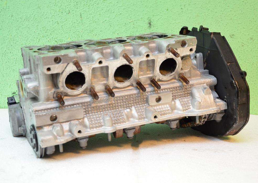 Głowica Silnika AUDI S4 2.7 BiTurbo Kod Silnika AGB Kompletna