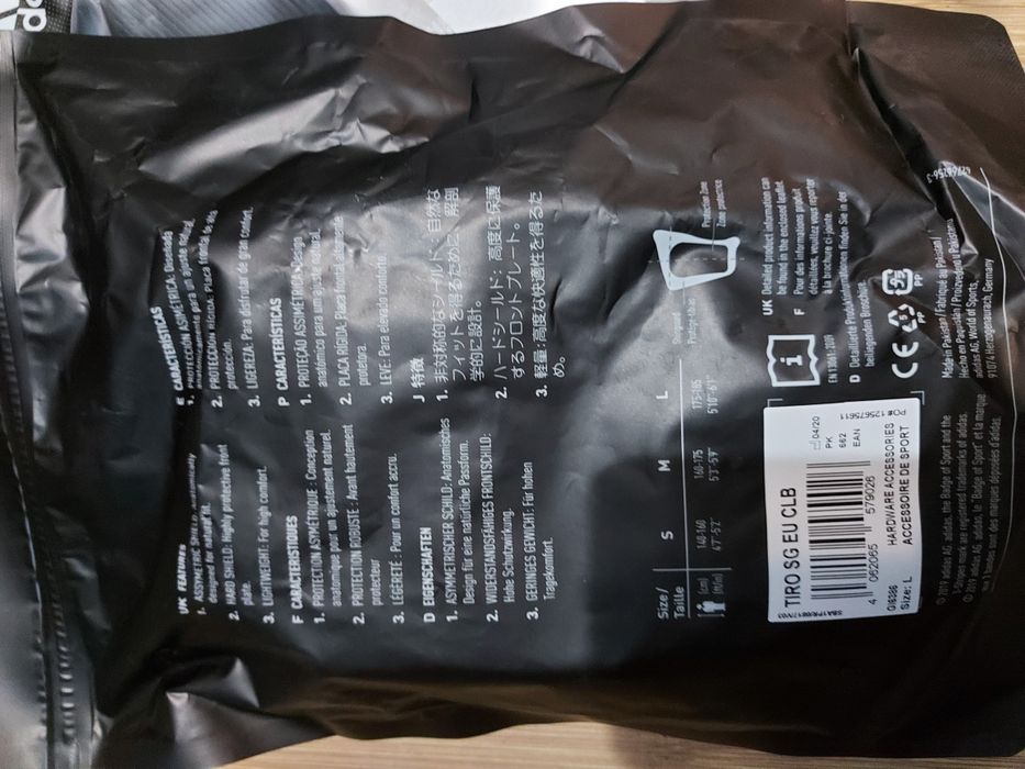 Щитки футбольні Adidas TIRO Club GI6386, розмір L М