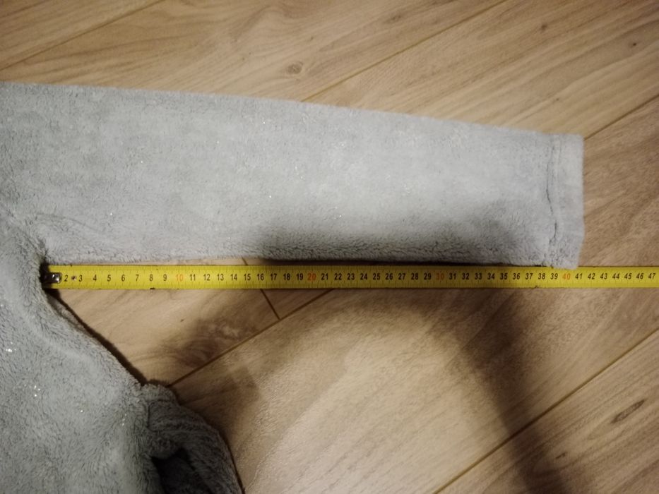 Szlafrok dzewczęcy. Rozmiar 146