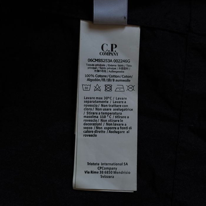 Куртка вітровка cp company authentic чорного кольору чоловіча , stone