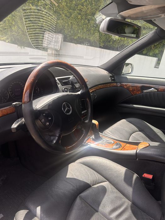 Mercedes-Benz 320 — fotografia 4