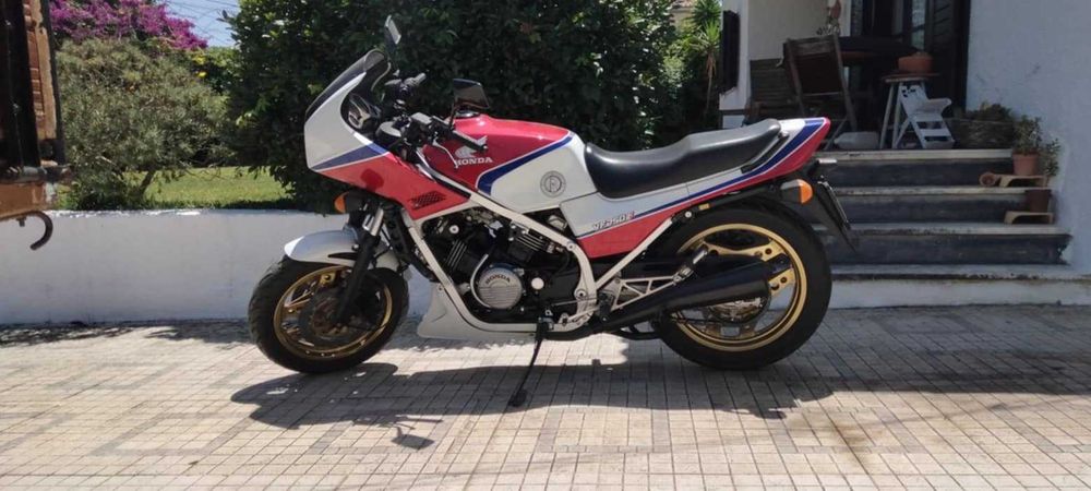 Honda V4 Interceptor, de 83, em estado de colecção. Arruda dos Vinhos ...