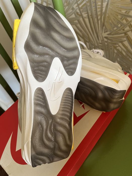 Кроссовки  Nike оригинал