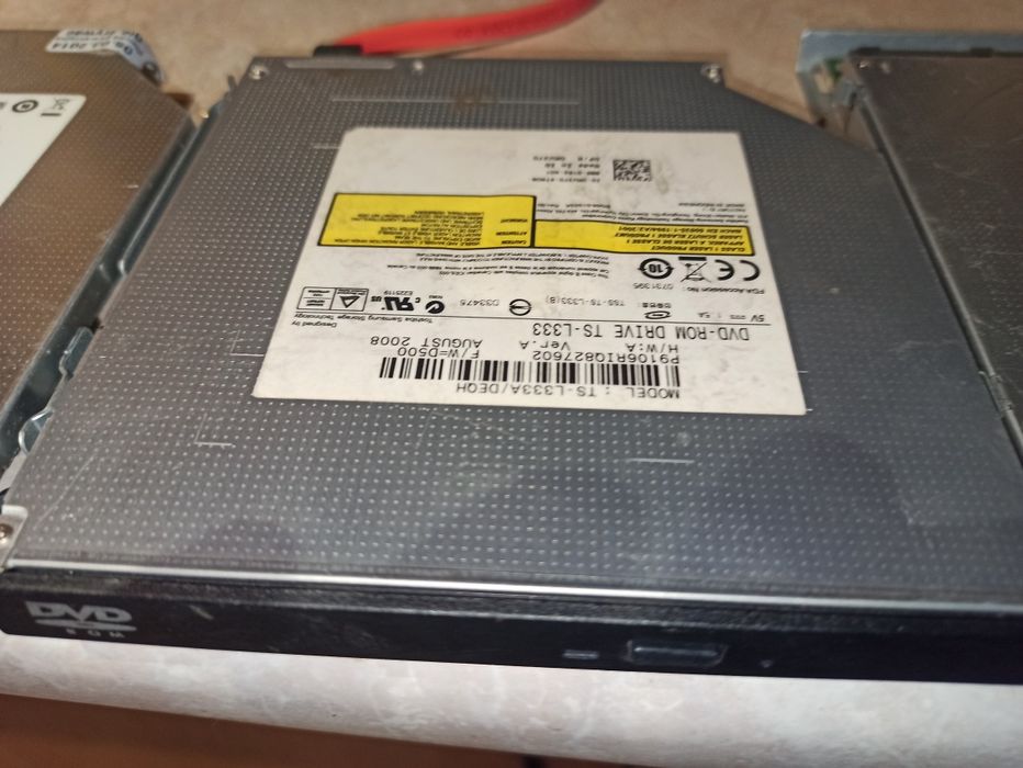 Sprzedam dwa stare laptopa HP Windows 7 i laptopa Dell