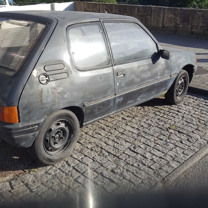 vende-se carro peugeot 205 xt