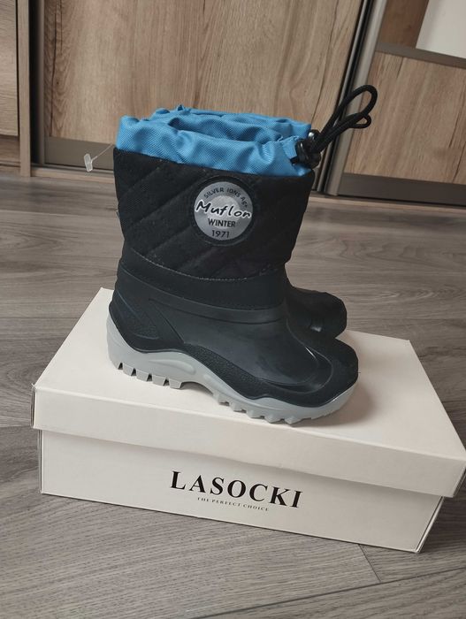 Buciki dziecięce muflon rozmiar 25/26 ocieplane