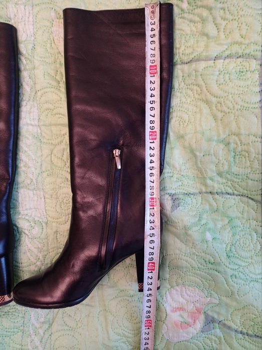 Женские итальянские кожаные сапоги на цигейке Dyva