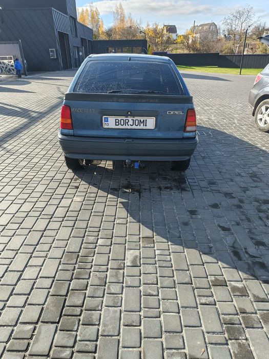 Продам опель кадет