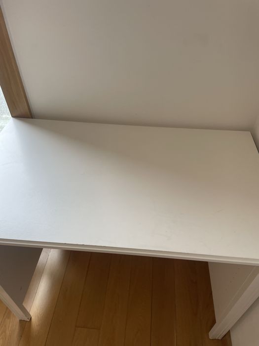 Secretária branca IKEA BRUSALI