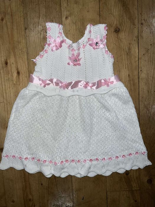 В'язана сукня на дівчинку 4-5 років