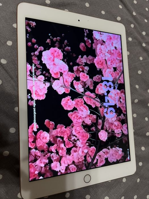Айпад 6-го покоління . На 128 гб памяті