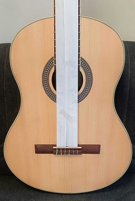 Guitarra NOVA na caixa - clássica espanhola - Admira JAVA
