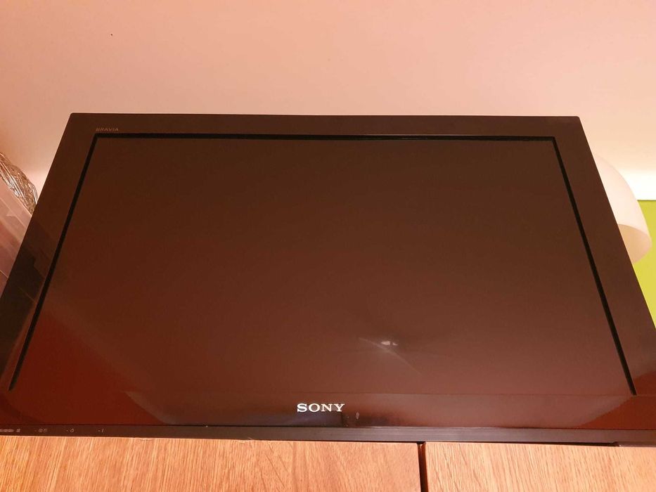 TV Sony preta 32" LCD
