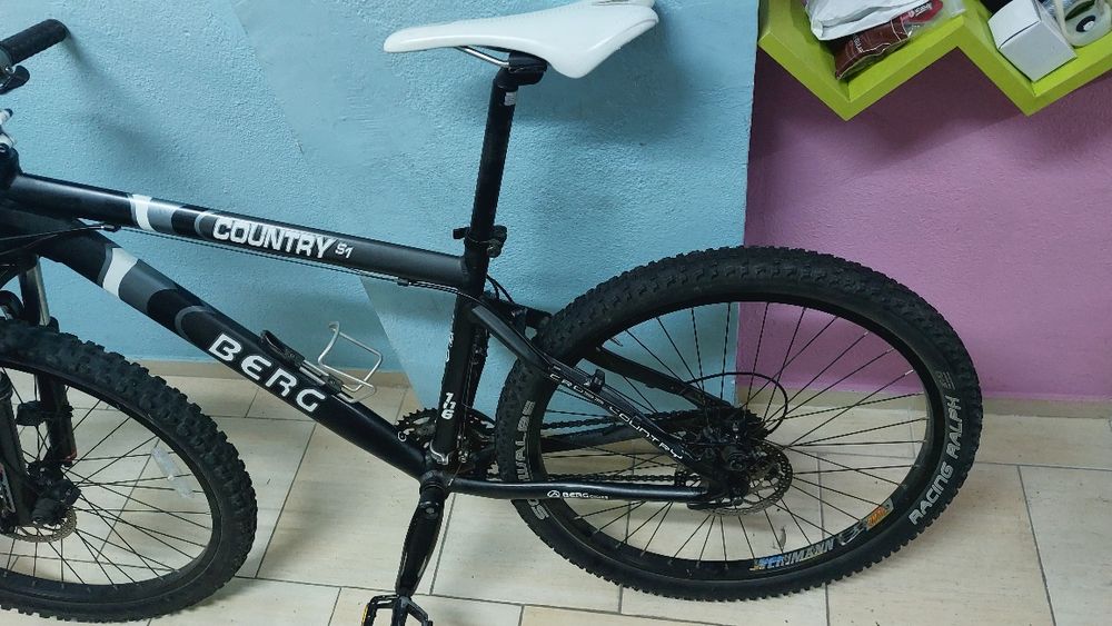 Bicicleta Berg impecável