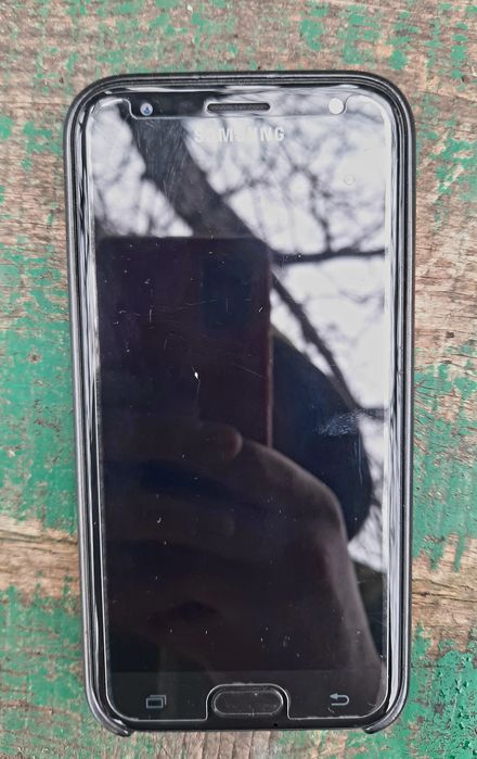 Продам самсунг (Samsung) J3