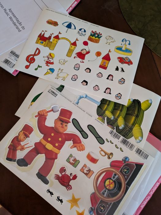 Livros curso Escola musica Mozart / Yamaha music wonderland crianças