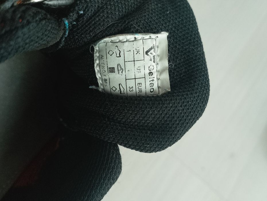 Buty sportowe lekkie piankowe 33 Gelteo chłopiece