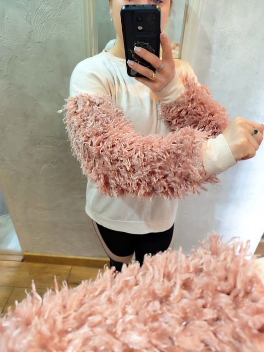 Sweterek sweter damski młodzieżowy Bershka S M