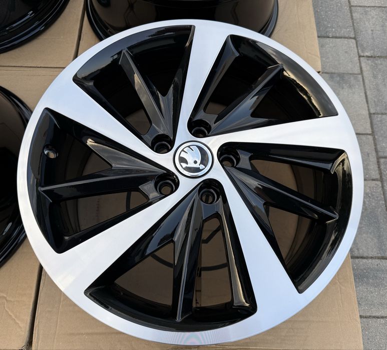 Oryginalne Felgi Seat Leon FR 18" 5x112 7.5J ET51 5F0 Skoda Octavia