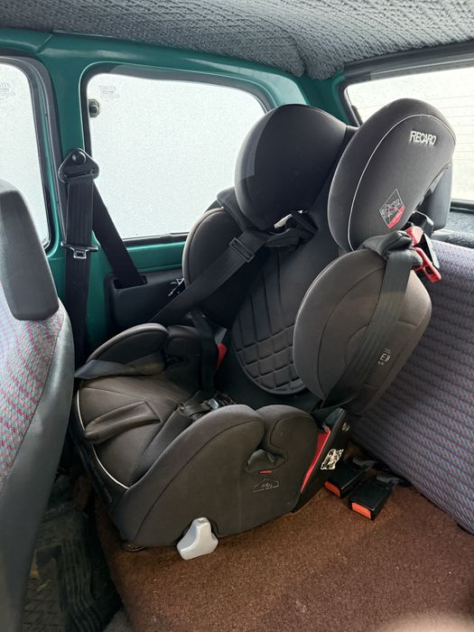 Recaro Fotelik samochodowy Young Sport Hero