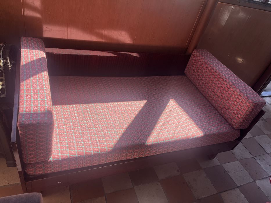 Кровать ліжко стіл тахта софа пенал шафа