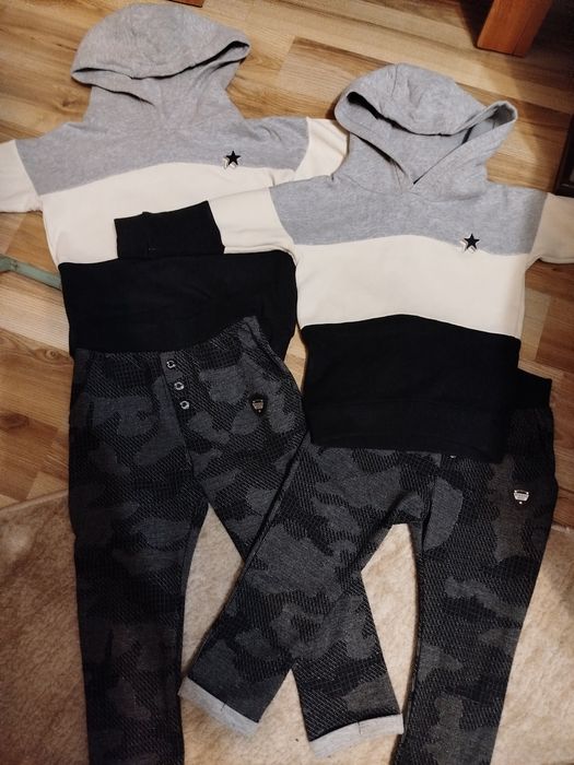 Набір для хлопчиків, можливо для двійні