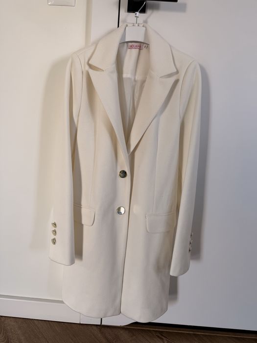 Wiosenny bialy  plaszczyk