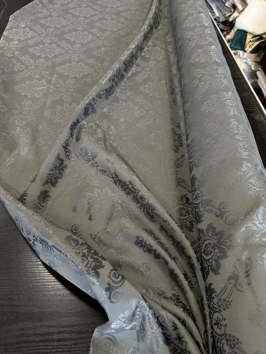 Tkanina obrusowa szara