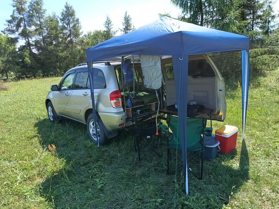 Toyota RAV-4 mini kamper