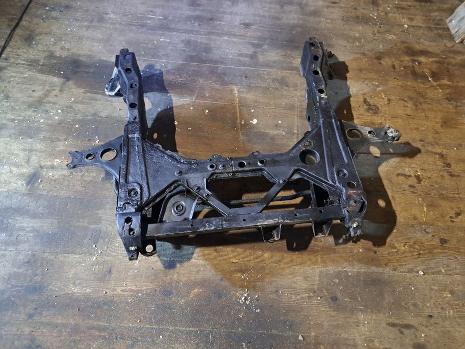 Mercedes W168 A klasa sanki wózek kołyska belka przud!