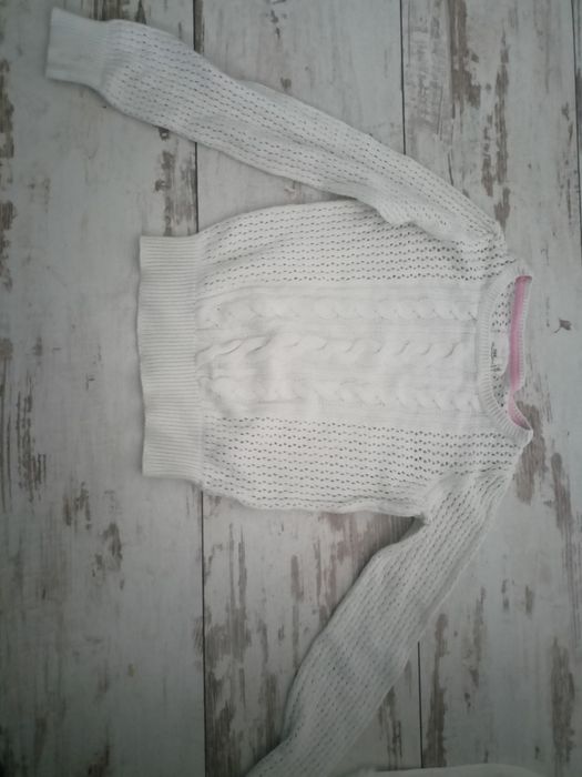 Sweterek hm w rozmiarze 134/140