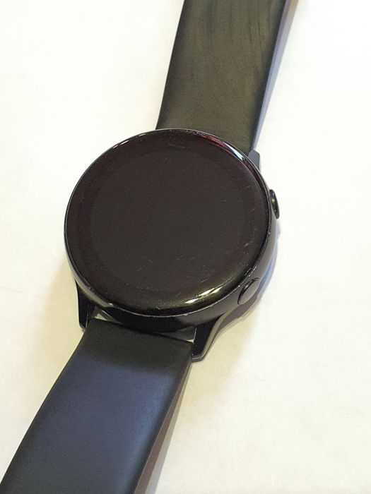 Смарт-часы Samsung Galaxy Watch Active