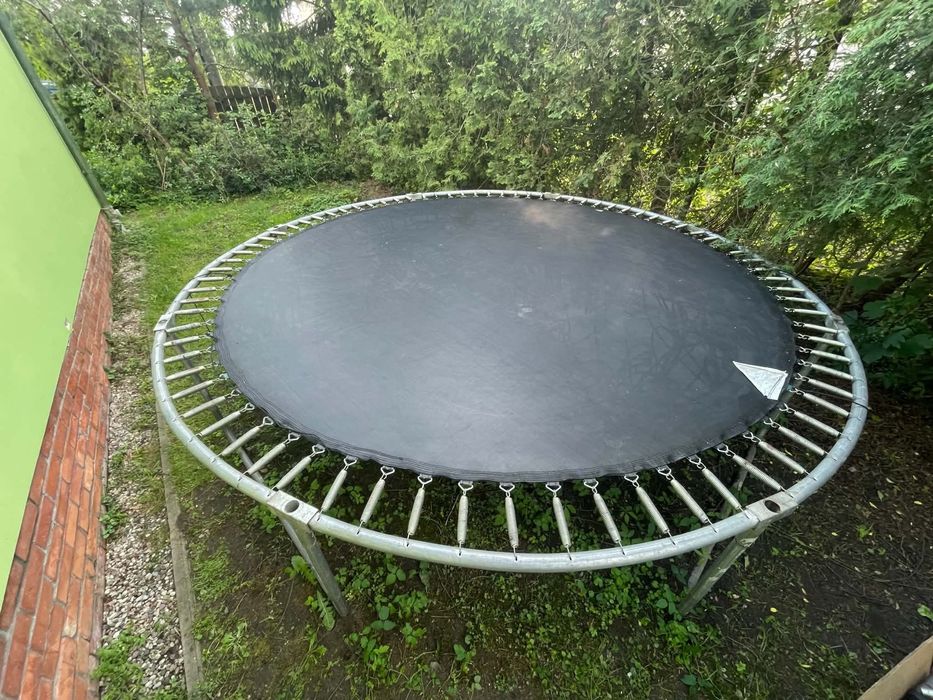 trampolina jumpking