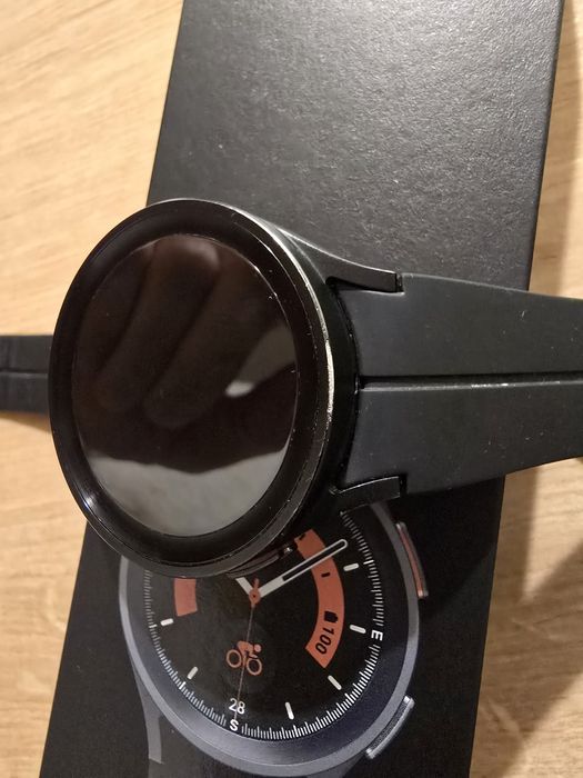 Galaxy Watch5 Pro LTE – zegarek z eSIM, GPS, szafirowe szkło