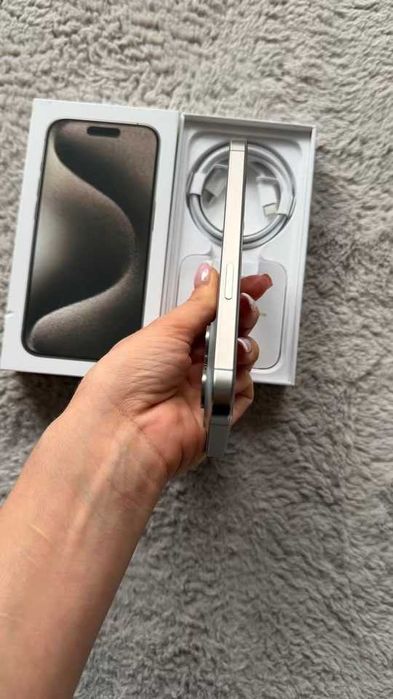 Apple iPhone 15 Pro 128 GB Natural Titanium/Jak Nowy/Faktura
