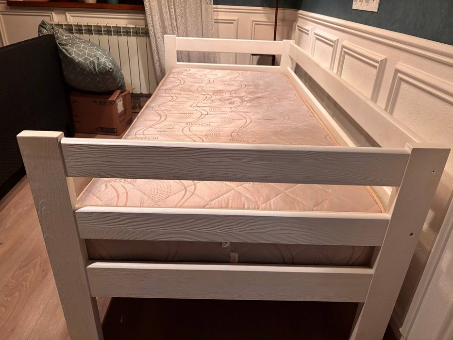 ліжко 210х100 в гарному стані