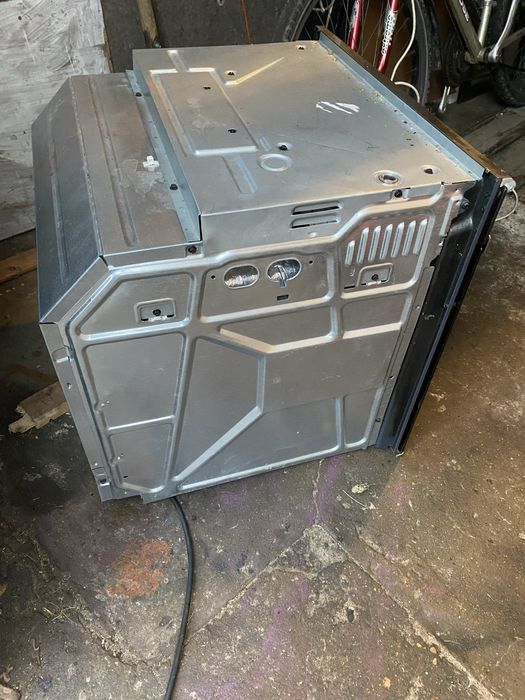 PiekarnikWhirlpool  AKZM 8480 NB