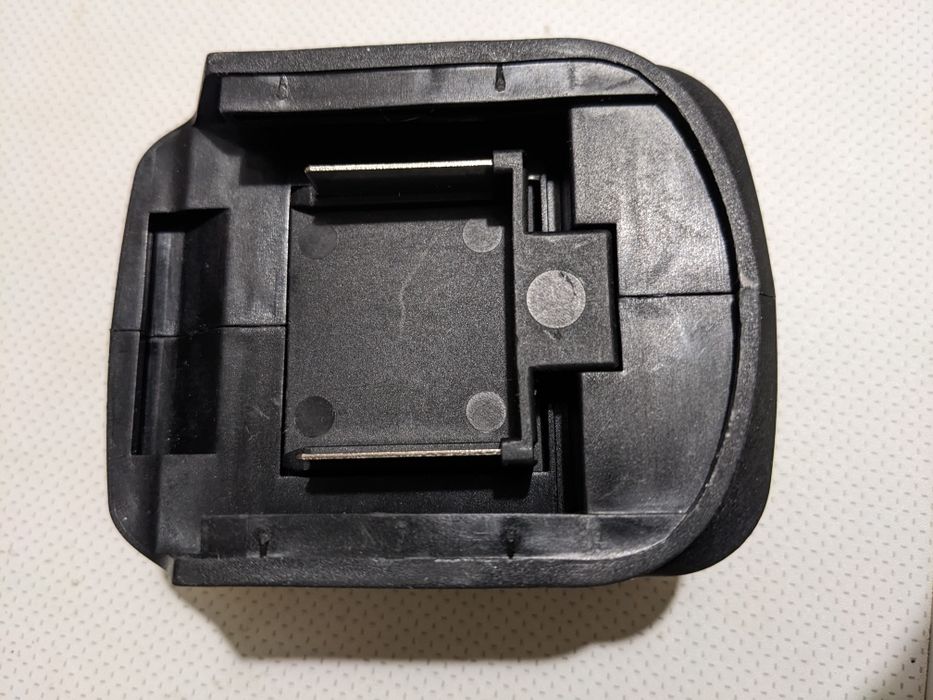 Адаптер USB, повербанк (power bank), ліхтарик Макіта(Makita) Milwaukee
