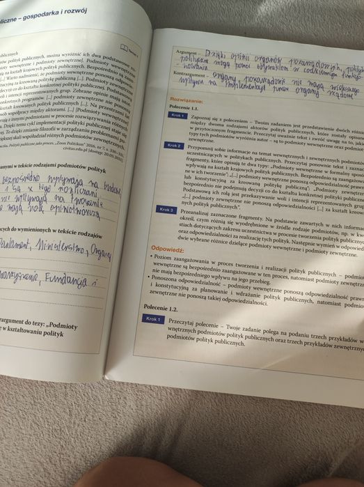 WOS, maturalne karty pracy 3