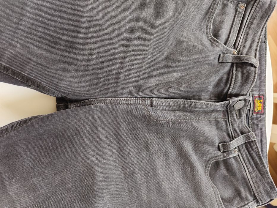 Sprzedam męskie spodnie firmy Lee